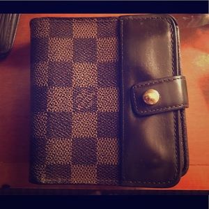 Sold! Auth. Louis Vuitton compact zip Wallet